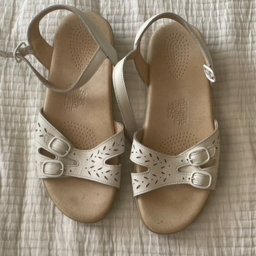 White Duo Quarter Strap Sandal Size 6